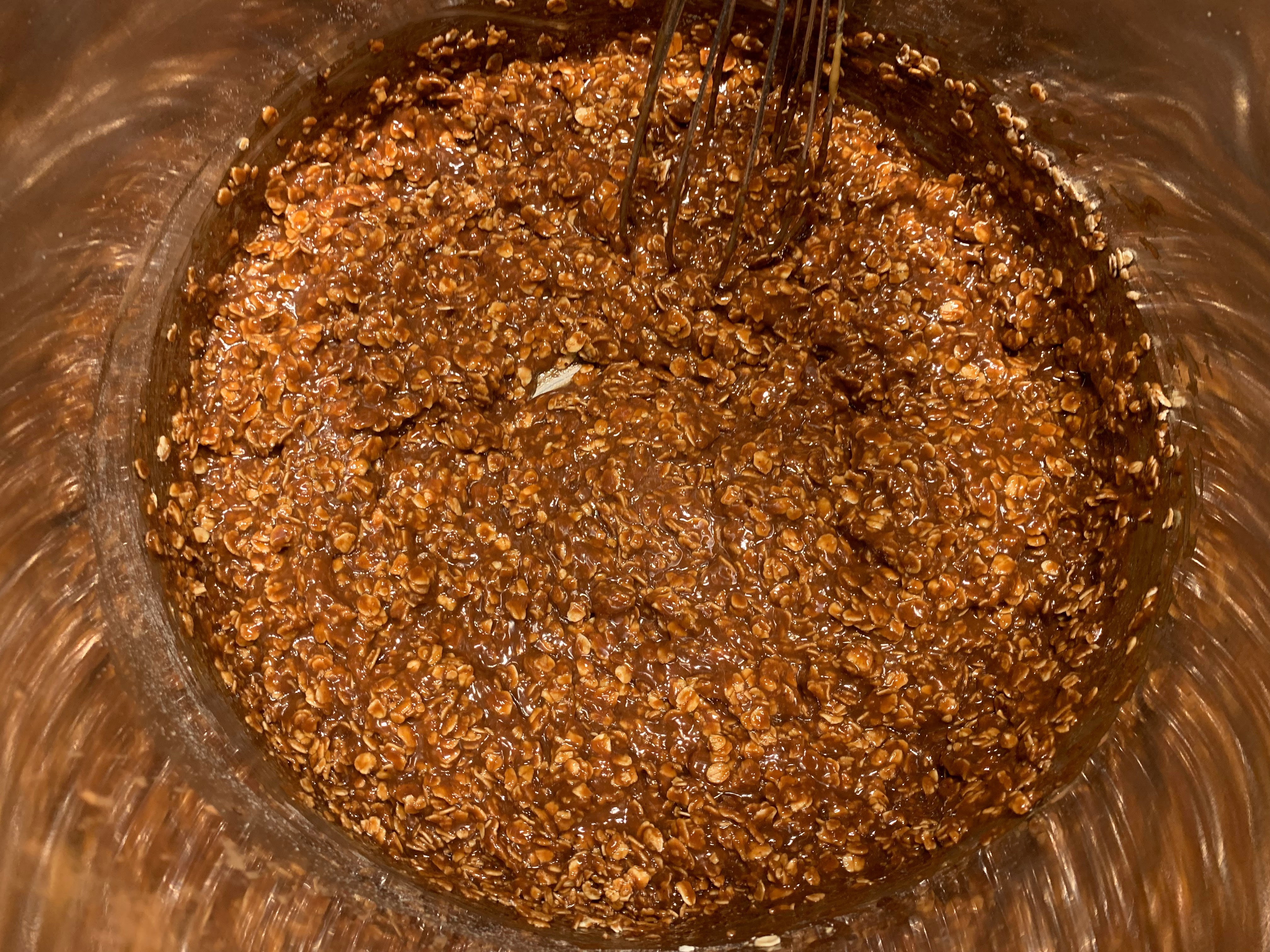 Oats and peanut butter fully mixed in