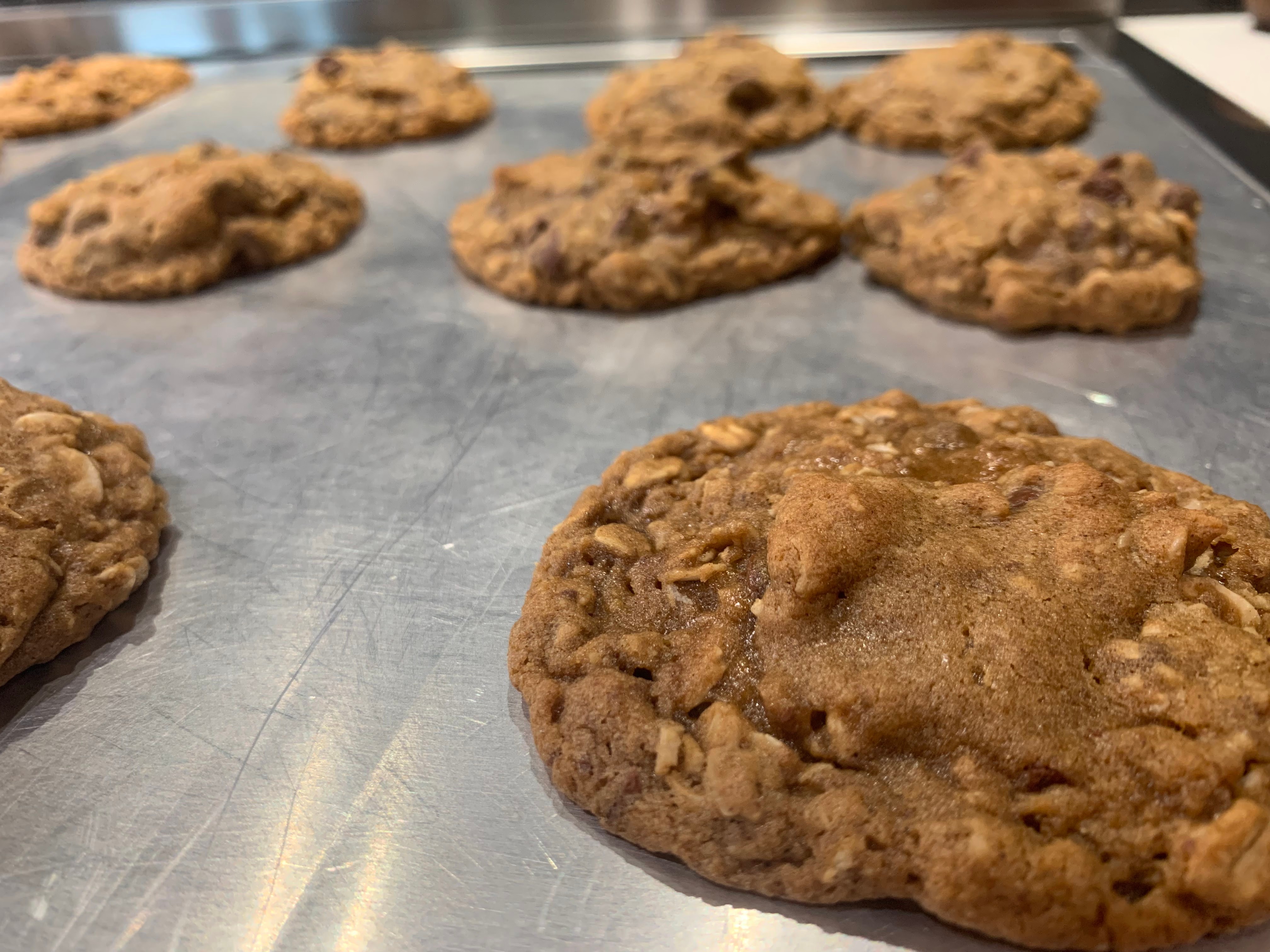 Gooey Oatmeal Chocolate Chip Cookies